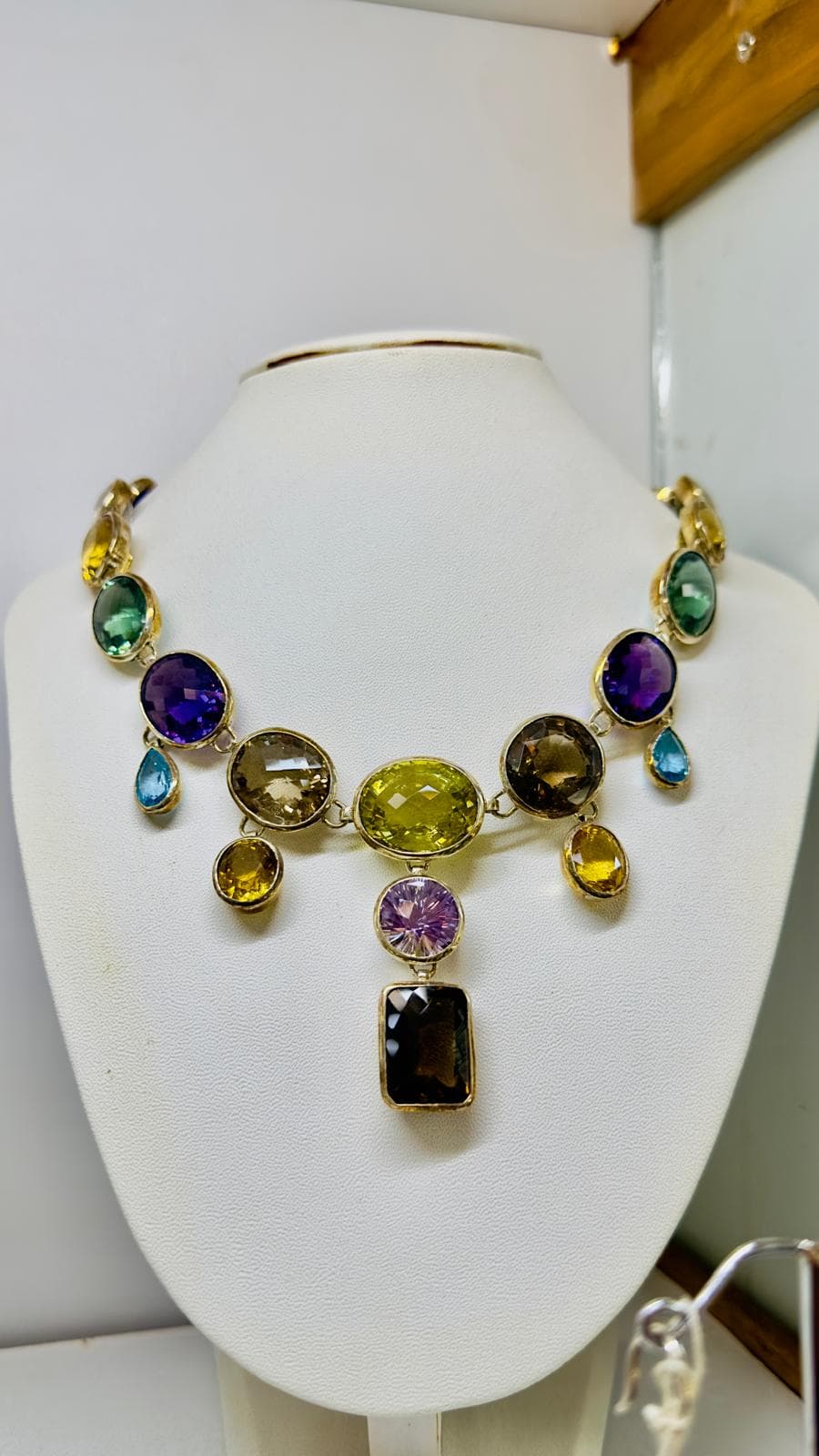 Tapro Gems jewellery piece 5